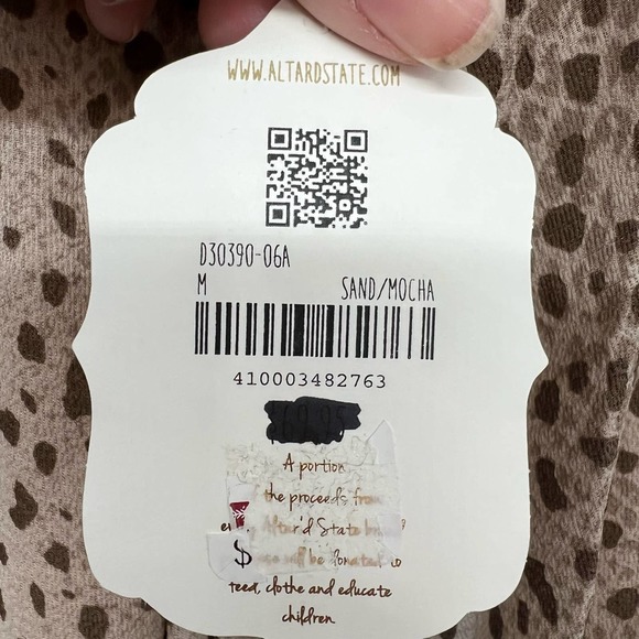 NWT Altar'd State Leopard Print Tiered Mini Dress Women's Sz M Mocha Bell Sleeve - Picture 7 of 10